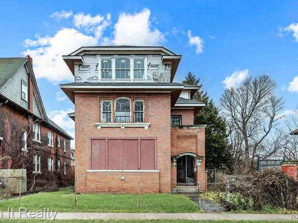 284 Erskine St, Detroit, MI 48201