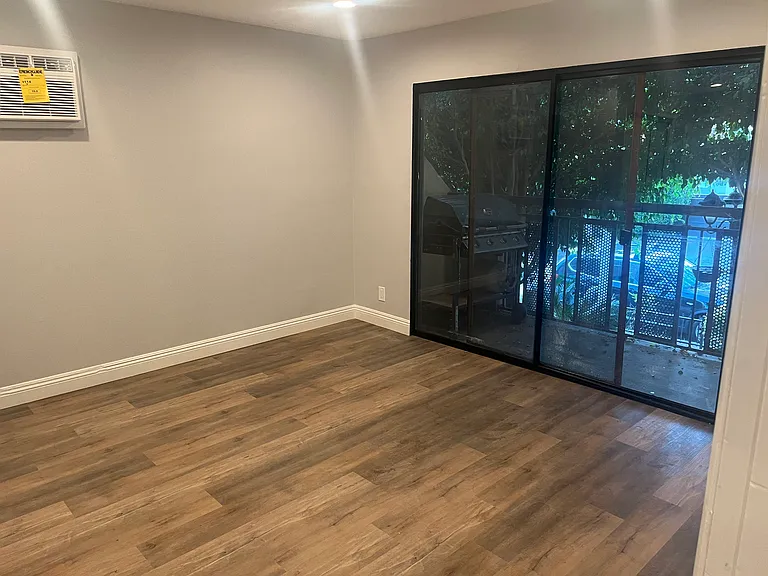 920 N Stanley Ave #101 — Photo 10