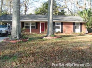 5113 Center Dr, Moss Point, MS 39563