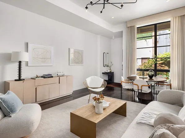 8 Charles Ln #Thc, New York, NY 10014