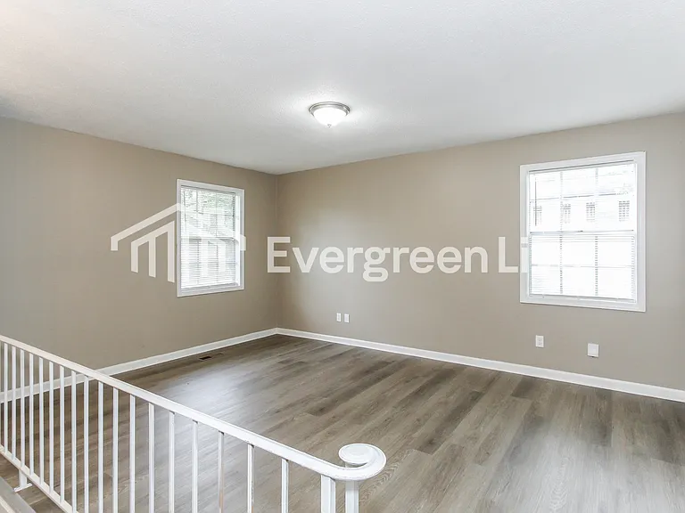 3016 Kathy Ln — Photo 2