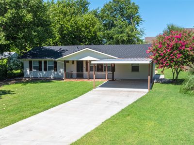 625 E Bridge St, Granbury, TX, 76048