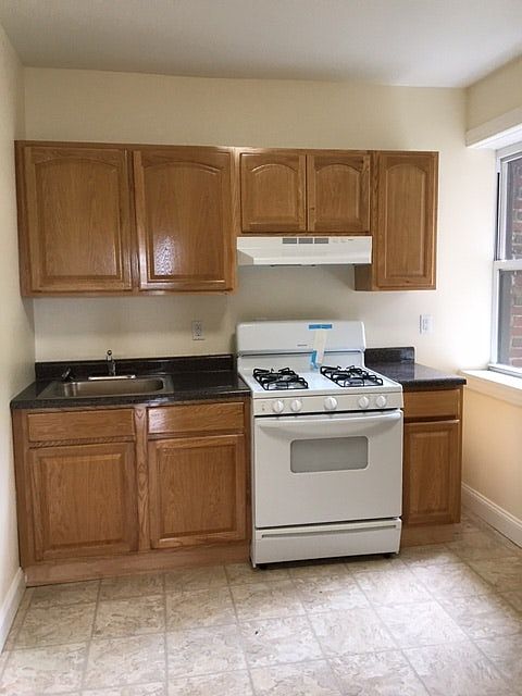 1st image of 44 Park Ave APT 12