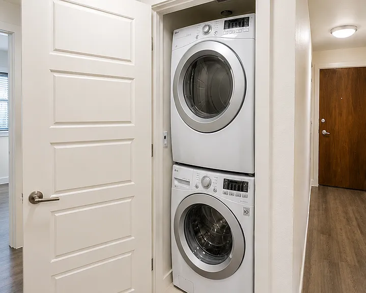 Whiterock Apartments — Photo 15