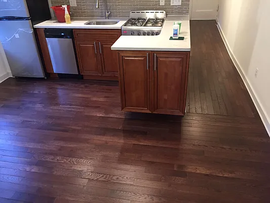 Rented by Metroline Realty | media 11