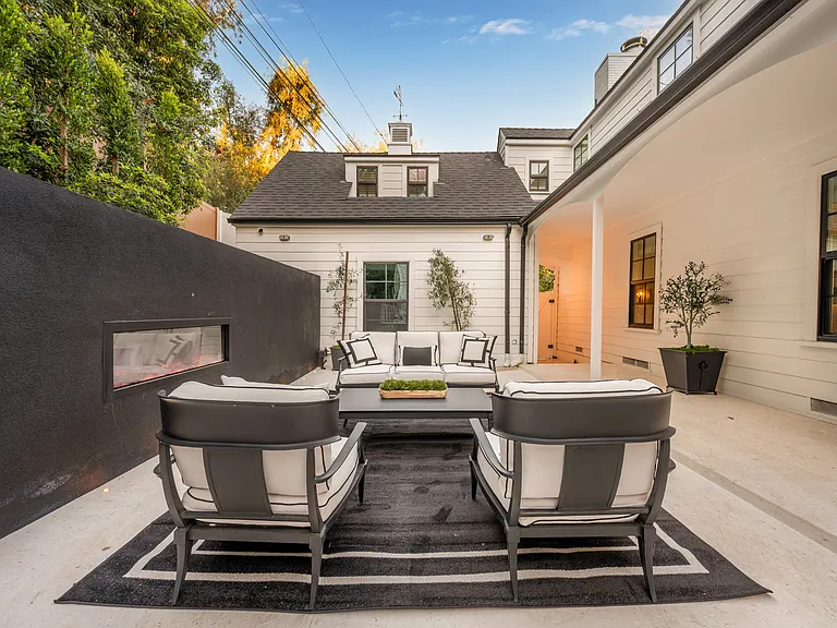 3100 Coldwater Canyon Ave — Photo 23