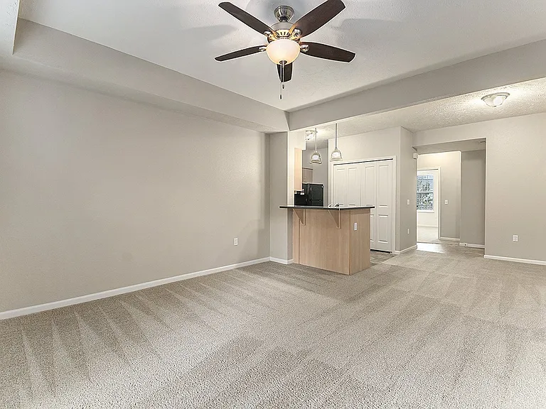 Lynbrook Apartments and Townhomes — Photo 13