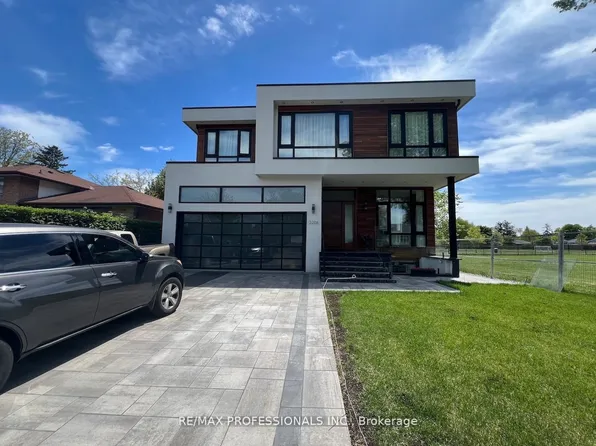 2206 Utley Rd, Mississauga, ON L5J 1X1
