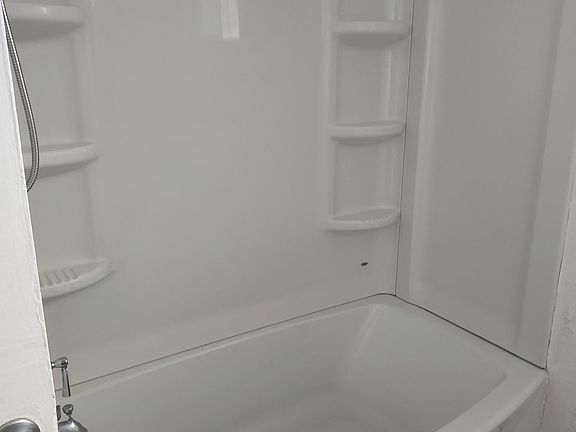 5th image of 313 E Fairview Blvd APT A