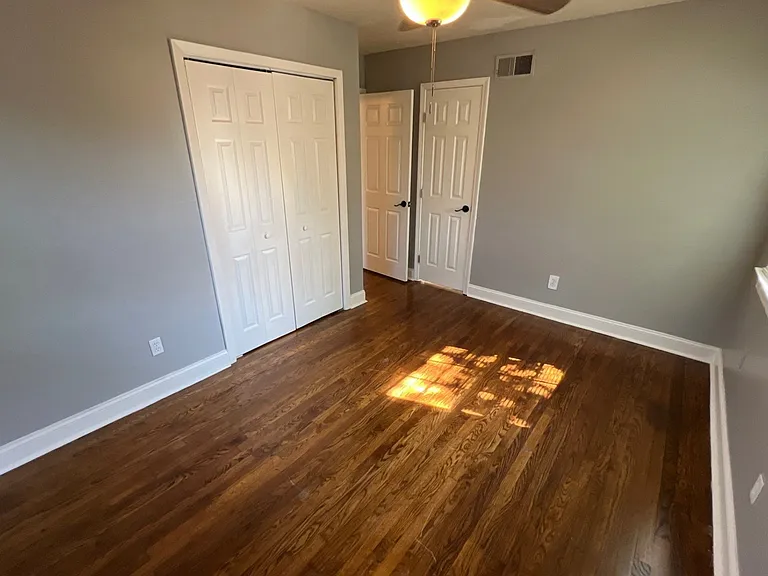 4347 Melwood St — Photo 10