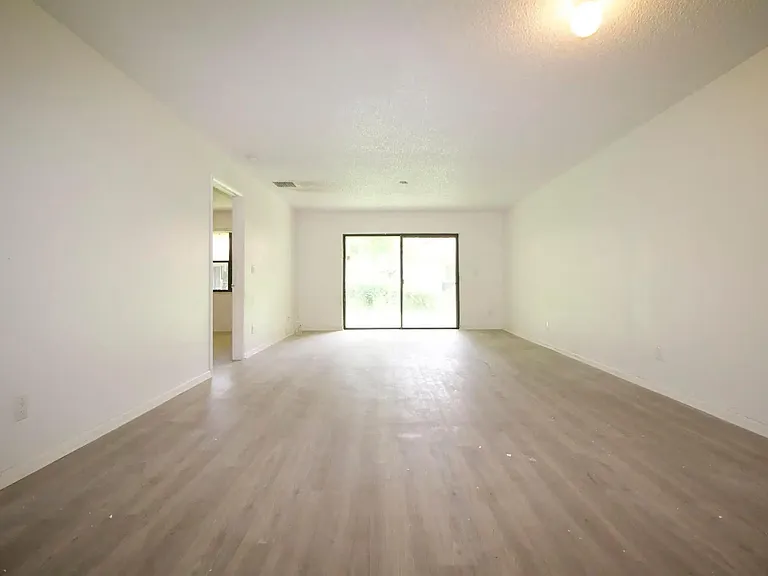 3788 Harwood St — Photo 10