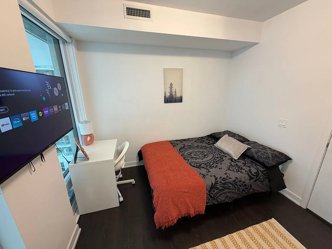 Building Photo - 121 Saint Patrick St #620C