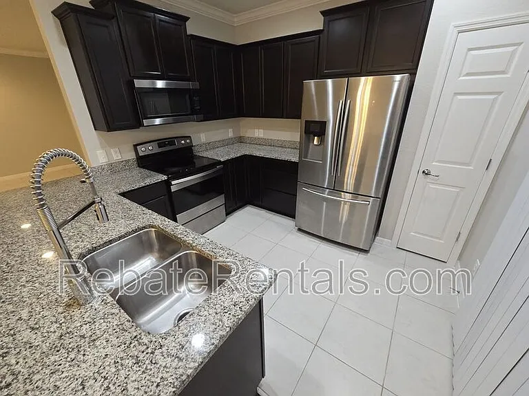 14314 Dovewind Ct — Photo 16