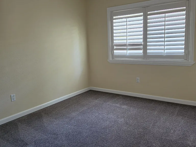 2361 Valley View Pl — Photo 23