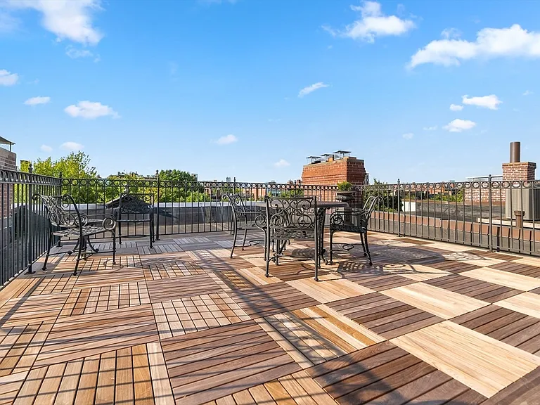 302 Commonwealth Ave #3 — Photo 19
