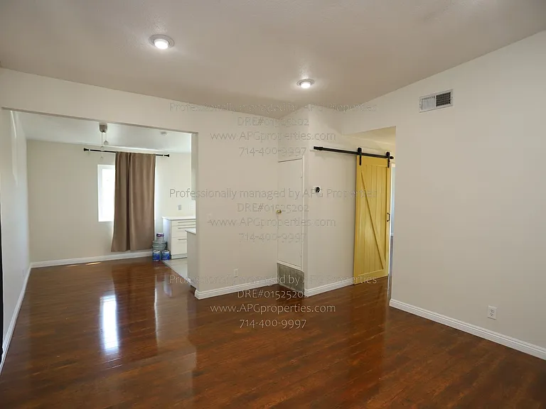 636 E Birch St #E — Photo 23
