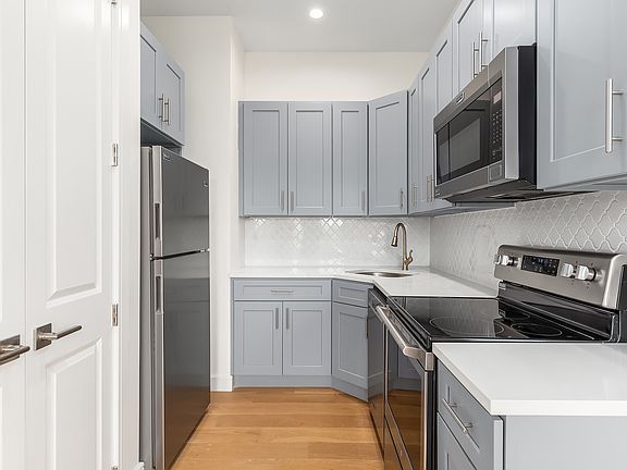 3rd image of 1147 Bedford Ave #2F