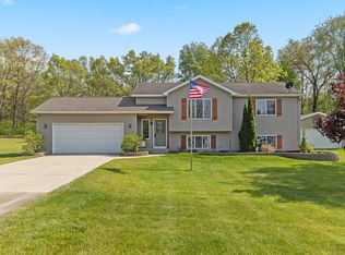4710 Flat River Trl, Belding, MI 48809
