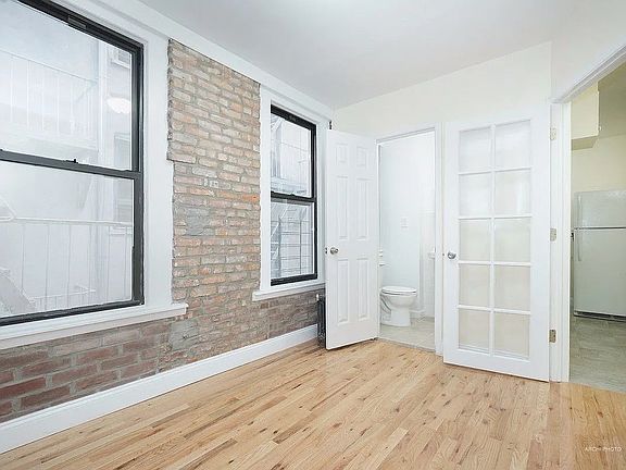 3rd image of 127 E 102nd St APT 11