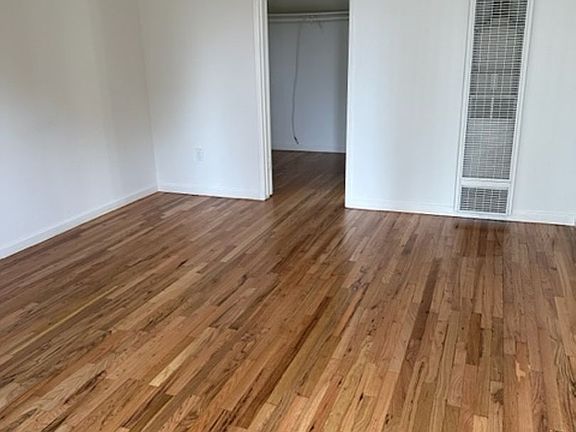 2nd image of 11621 Darlington Ave #9