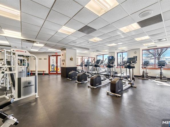 100 Old Palisade Rd APT 2014, Fort Lee, NJ 07024