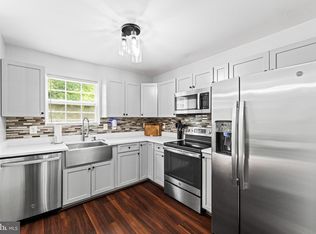 5939 Applegarth Pl, Capitol Heights, MD 20743