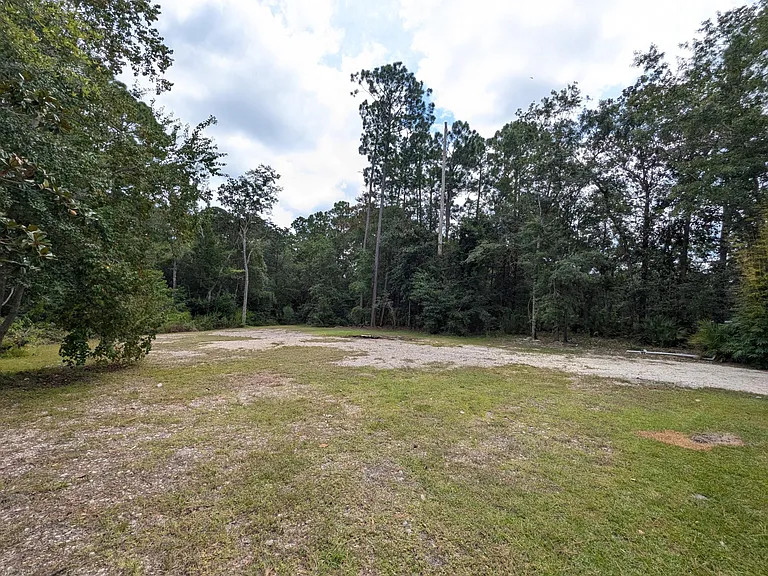 3348 Lowery Dr — Photo 43