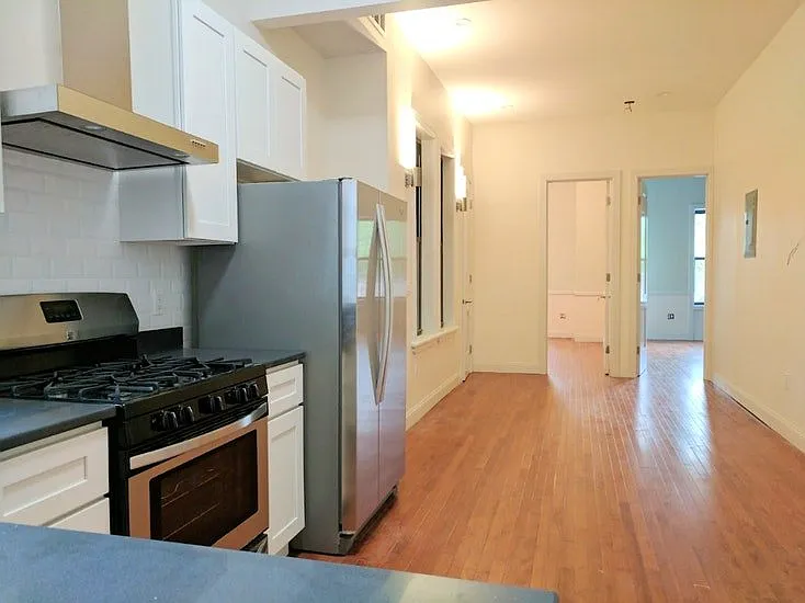 705 Madison St #2 — Photo 6