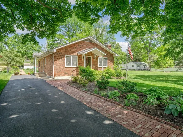 324 Hazel Ave, Belleville, IL 62223