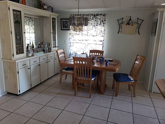 3rd image of 46 Pleasant Cir
