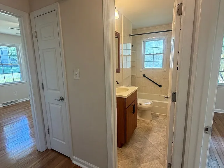 2703 Toronto Ln — Photo 23