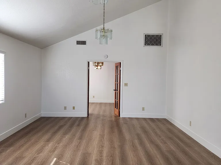 121 Kellog Ave — Photo 33