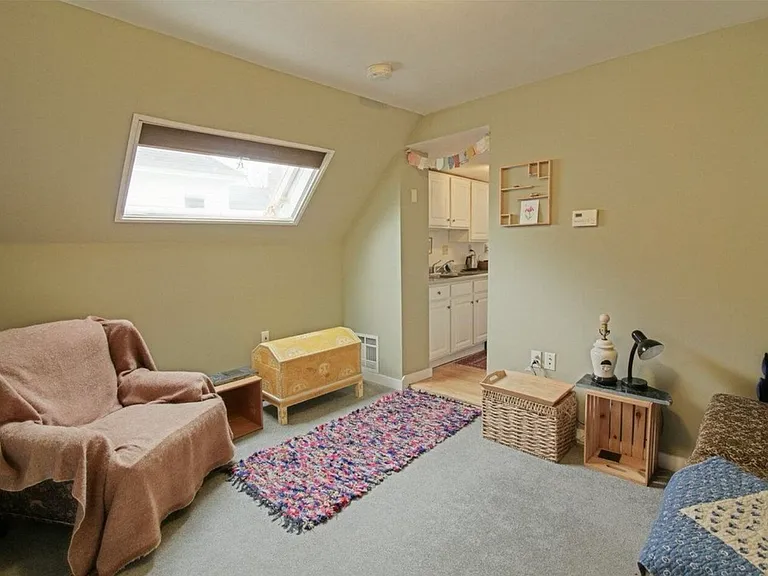 52 Platt St #C — Photo 9