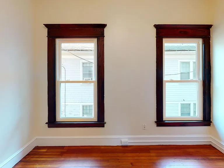 252 Goffe Ter — Photo 16
