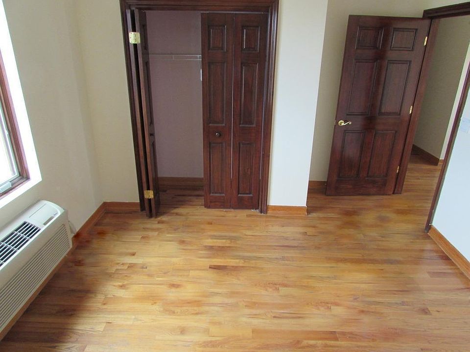 2nd image of 3052 Brighton 5th St APT 6A
