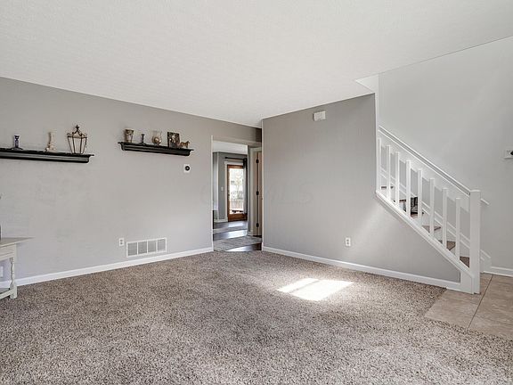5th image of 7792 Farm Hill Dr
