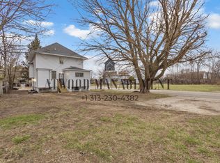 168 Beresford St, Highland Park, MI 48203