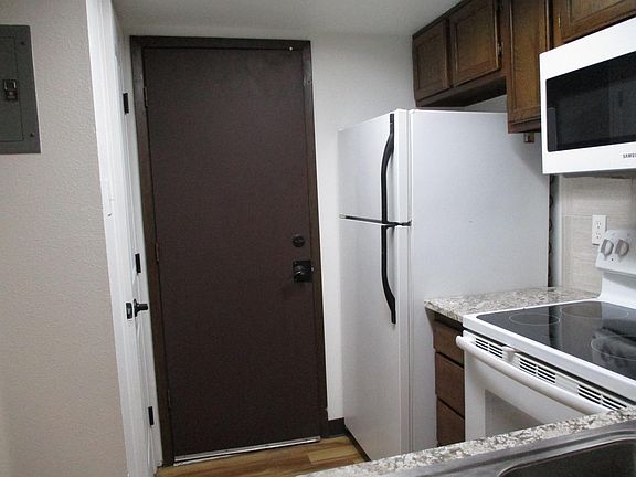 5th image of 4881 Sonata Dr APT B