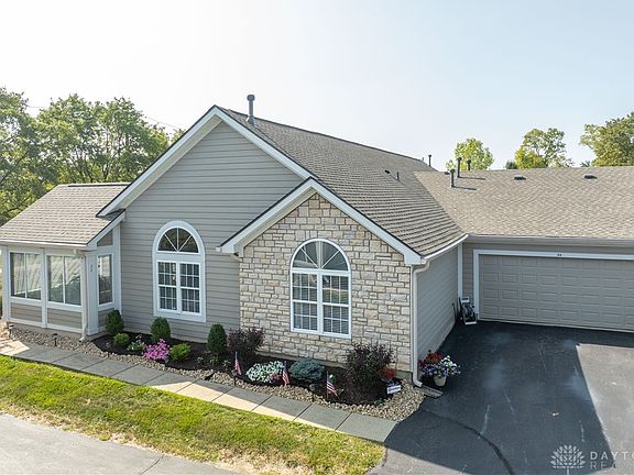 3rd image of 34 Edinburgh Village Dr