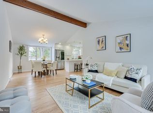 40 Dogwood Ln, Princeton, NJ 08540