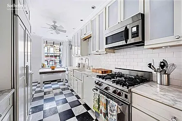 Rented by Sotheby's International Realty