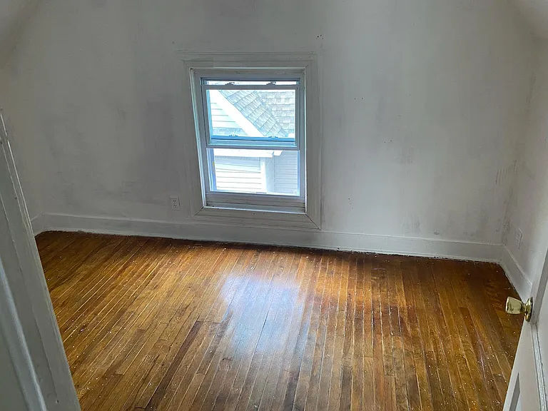 243 Webster Ave #3 — Photo 20