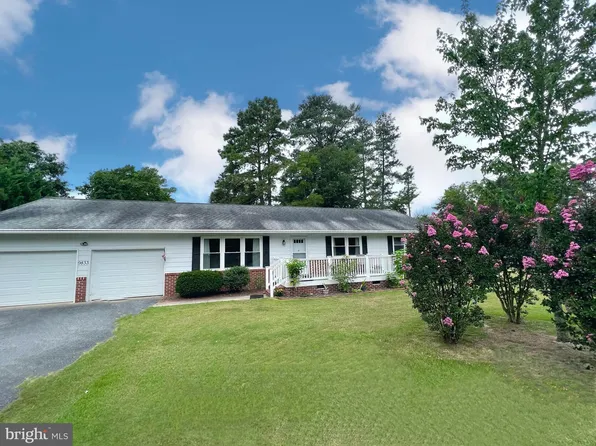 9833 Walnut Dr, Seaford, DE 19973
