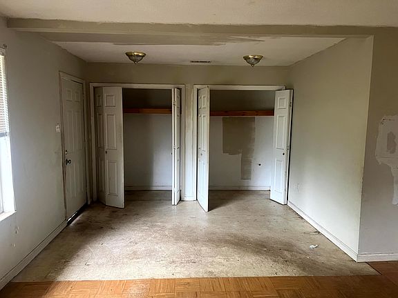 2nd image of 681 NE Morton Avenue