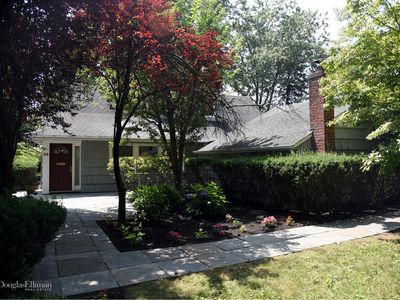32 Locust Ln, Roslyn Heights, NY, 11577