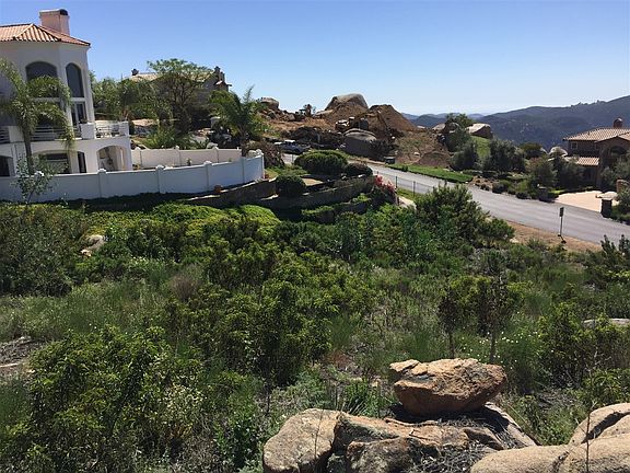 5th image of 000 Meadow Glen Way