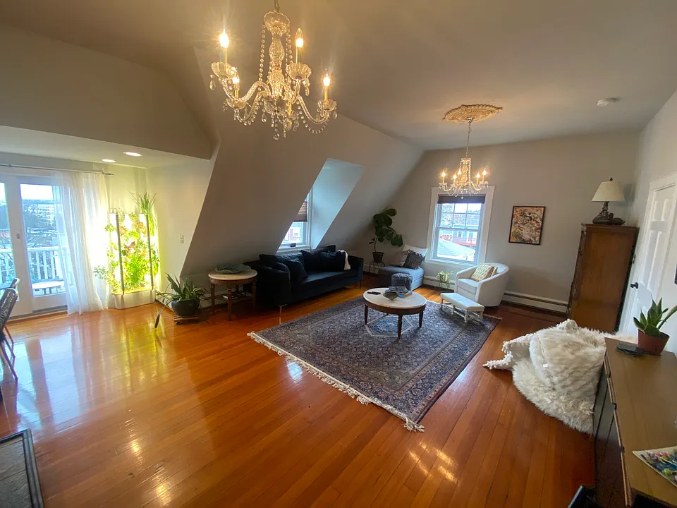 51 Sawyer Ave #3