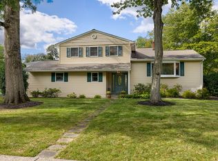 29 Crane Cir, New Providence, NJ 07974