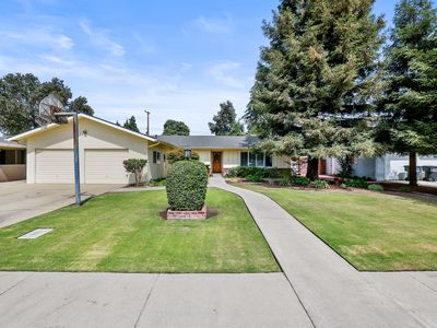 950 W Princeton Ave, Visalia, CA, 93277
