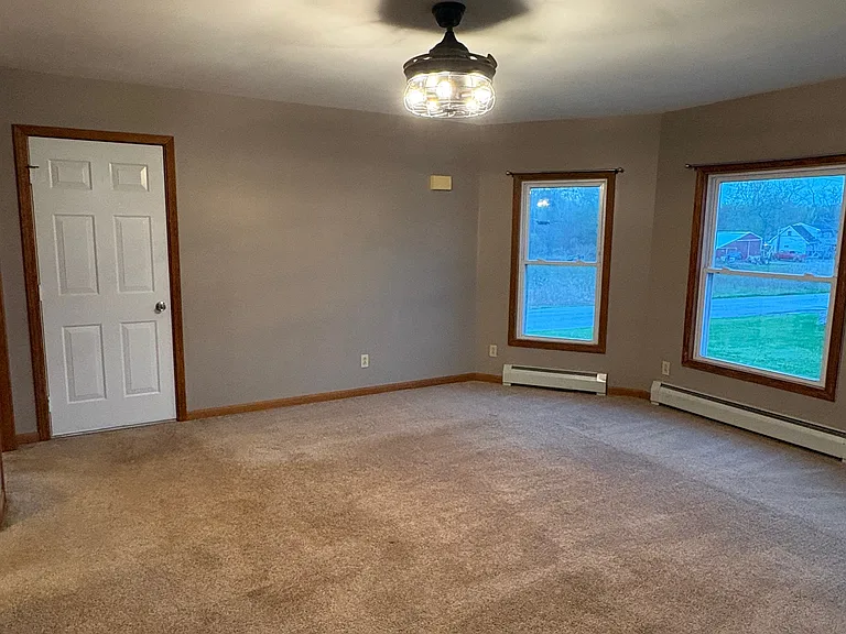 11374 Kieffer Rd — Photo 3